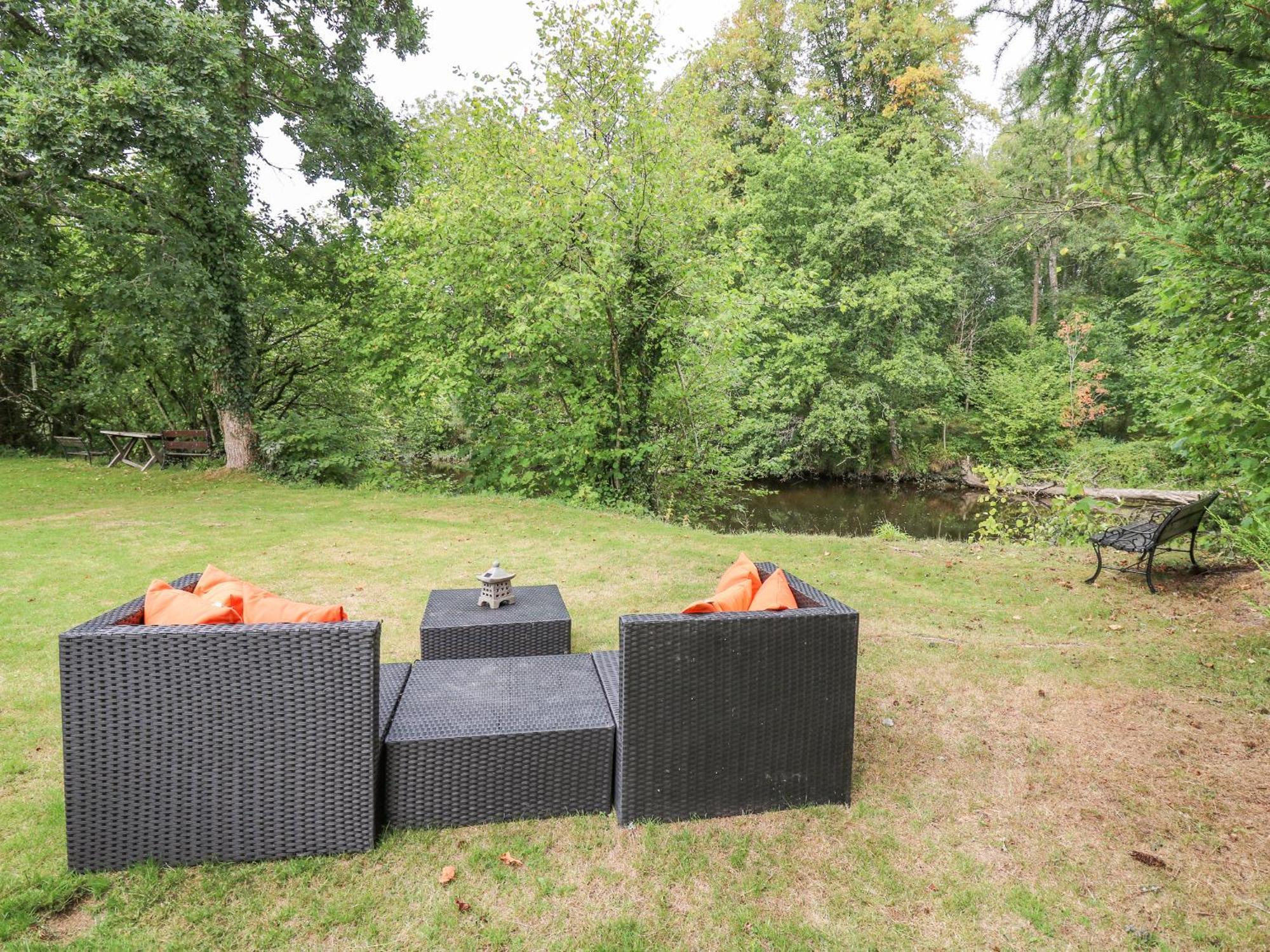 Riverside Rest Builth Wells Exterior photo